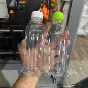 Alternative view of Chai nước suối 350ml cổ 30